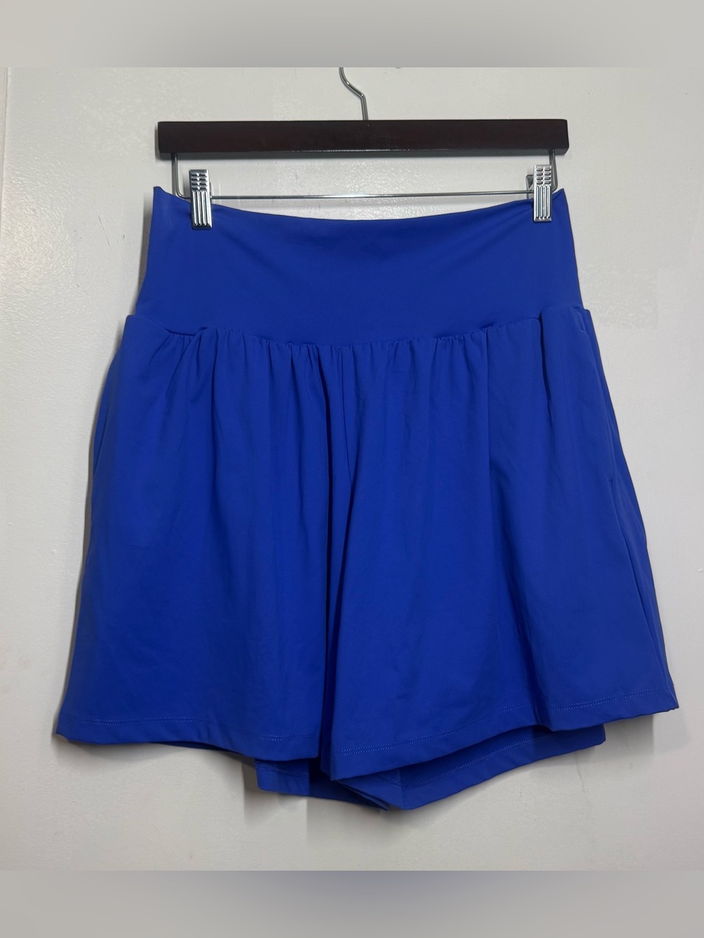 SoftlyZero™ Airy Super High Waisted 2-in-1
InstantCool Yoga Plus Size Shorts 7" - Picture 3 of 6